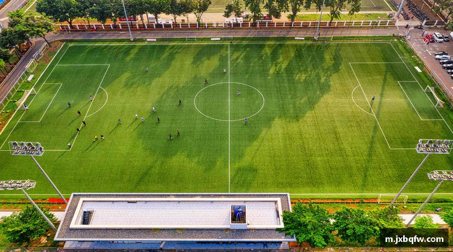 k1体育十年品牌值得信赖入口零时差直击，感受赛场魅力！🎯